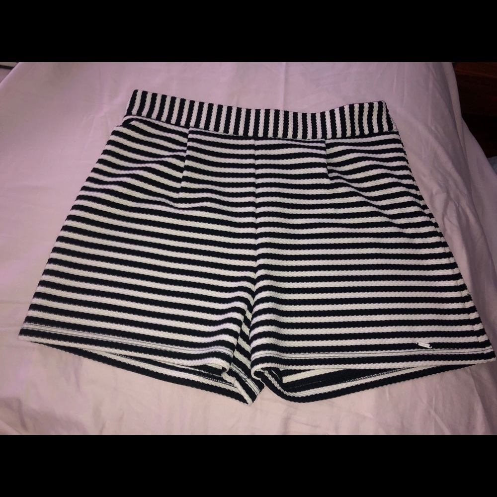 Stripped shorts